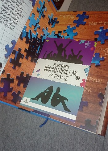 Beden Dilara Keskin - Düşman Okullar Serisi 3 Kitap