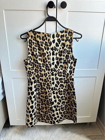 Zara Zara kolsuz leopar desenli mini elbise