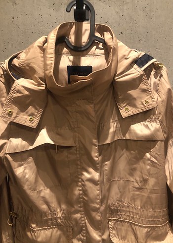 Bej yağmurluk - Görsel 2