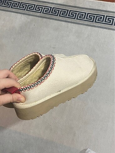 38 Beden Ugg terlik
