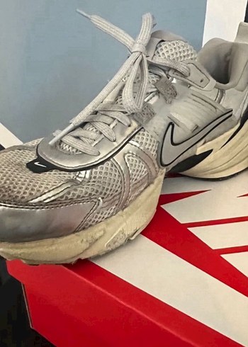 NIKE V2K Run Gri Ayakkabı - Görsel 4