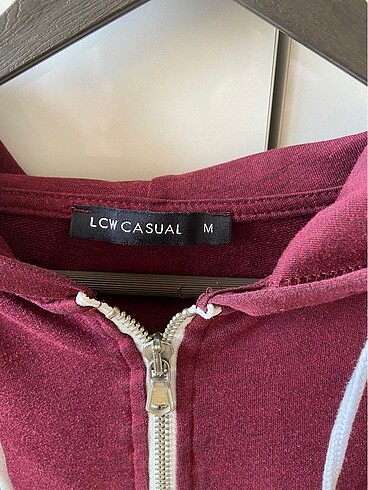 LC Waikiki Lcw waikiki m beden kapüşonlu