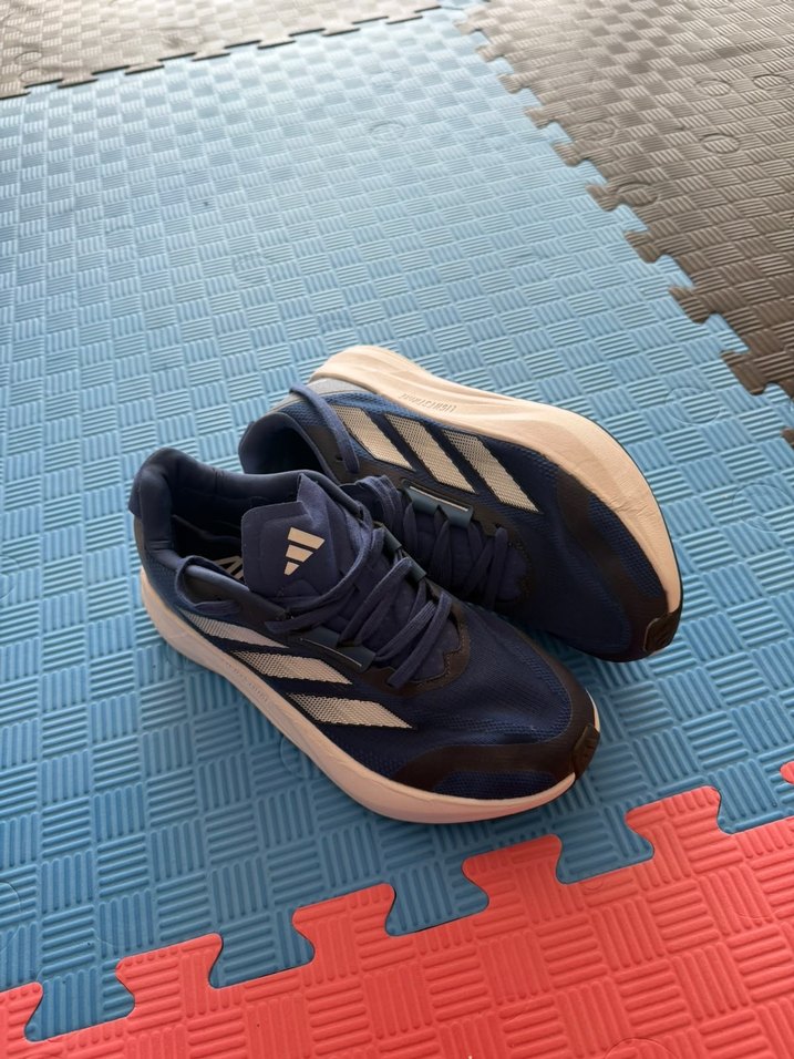 Adidas Lacivert Spor Ayakkabı — görsel 2/4