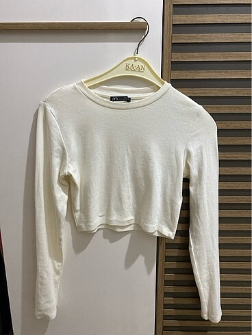 Krem/Beyaz uzun kollu crop body