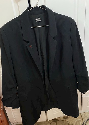 Düğmeli Siyah Keten Kadın Blazer Ceket