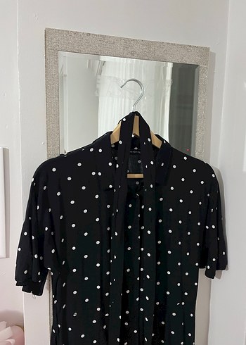 Siyah Puantiyeli Düğmeli Uzun Elbise - Görsel 3