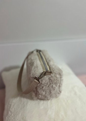 Krem Peluş Çanta - Görsel 4