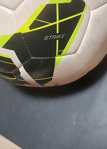  Orjinal Nike Strike Futbol Topu