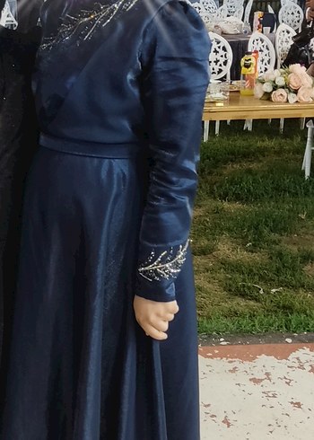 Lacivert Uzun Elbise - Görsel 3