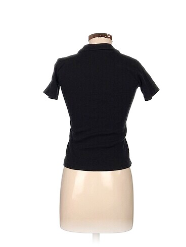 s Beden Trendyol & Milla T-shirt %70 İndirimli.