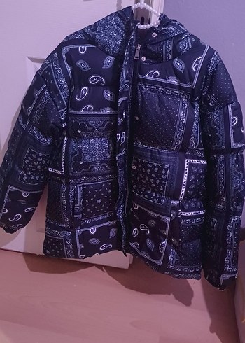 Düğmeli Siyah Desenli Kadın Mont - Görsel 5