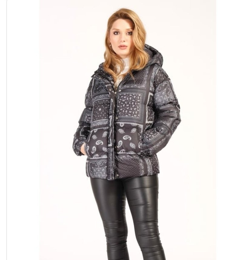 Düğmeli Siyah Desenli Kadın Mont - Görsel 4