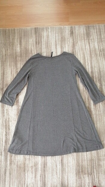 Gri elbise - Görsel 4