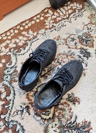 Bershka Siyah simli loafer ayakkabı 