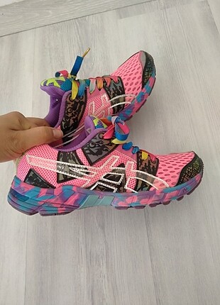 Asics bayan ayakkabisi