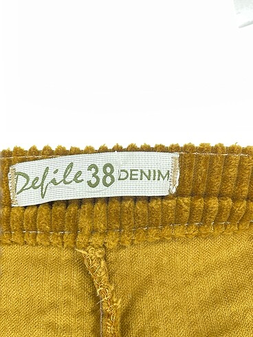 38 Beden sarı Renk PreLoved Uzun Etek %70 İndirimli.