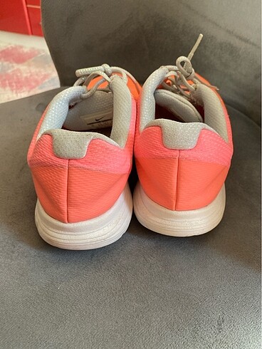 38,5 Beden pembe Renk Orijinal nike spor ayakkabı