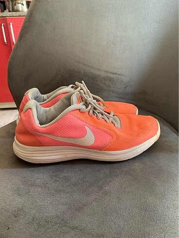 Orijinal nike spor ayakkabı