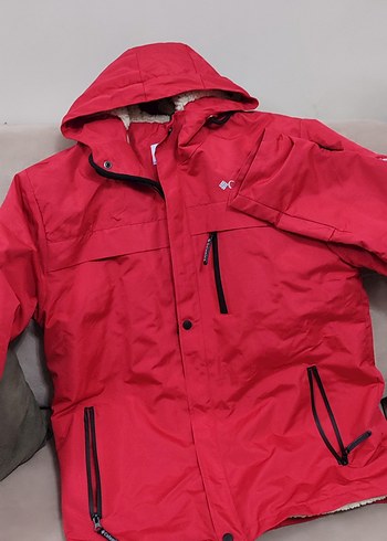 Columbia Kırmızı Kapüşonlu Erkek Mont - Görsel 2