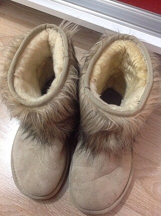 Ugg bot