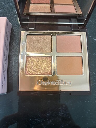 Beden Charlotte Tilbury Pillow Talk Far Paleti