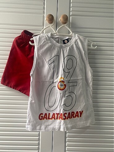 LC Waikiki LCW yüzme şortlu takım