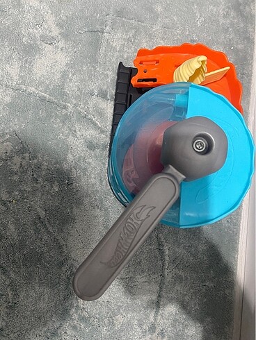 Beden Hot wheels dondurma yarışı