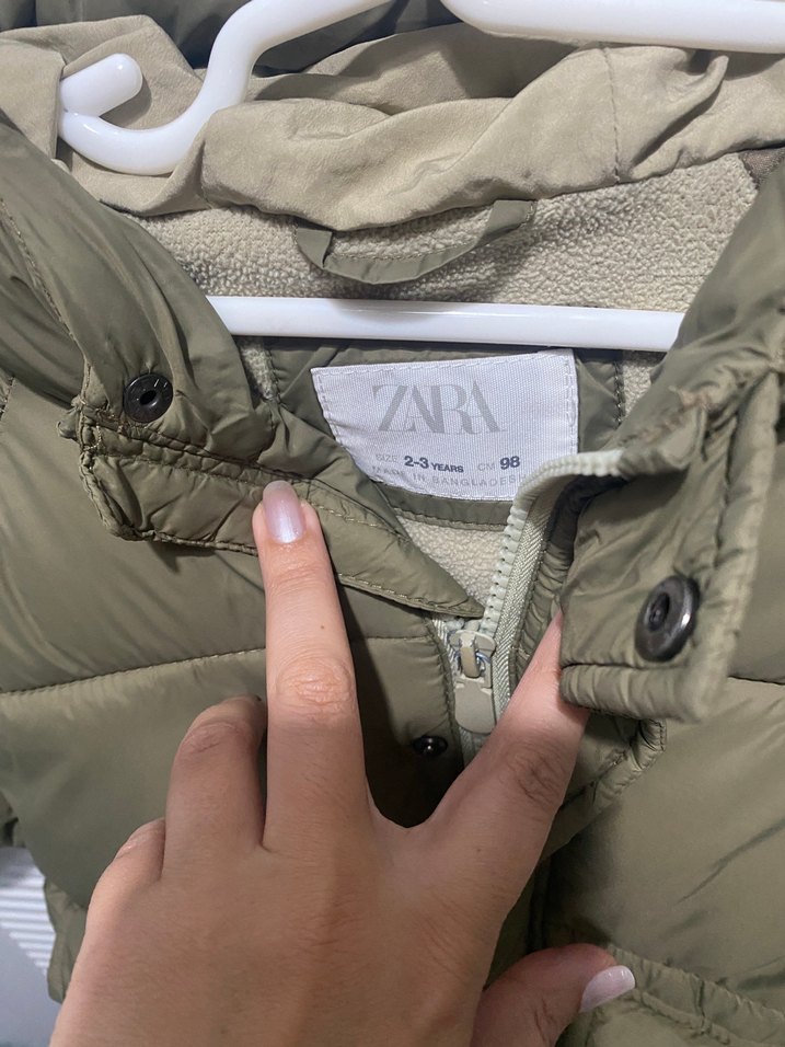 Kapüşonlu Düğmeli Erkek Çocuk Mont - Görsel 2