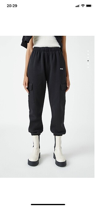 PULL&BEAR pantolon