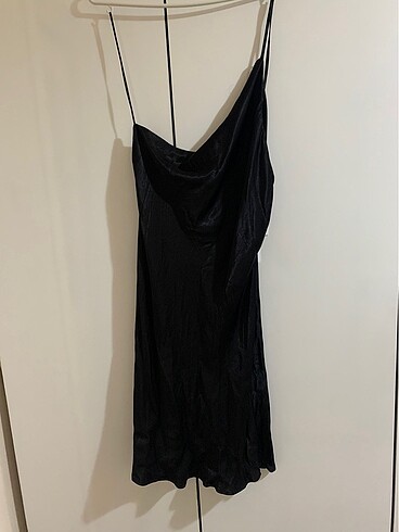 Bershka elbise tek omuzlu