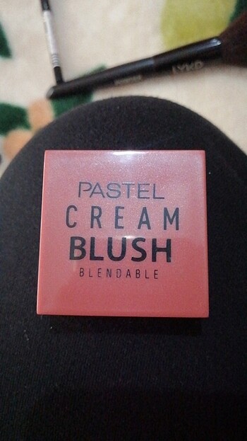 Pastel cream blush 49