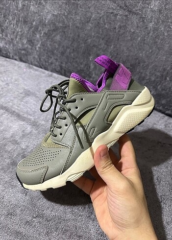Nike huareche
