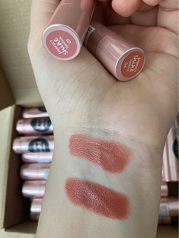 Essence perfect shine ruj