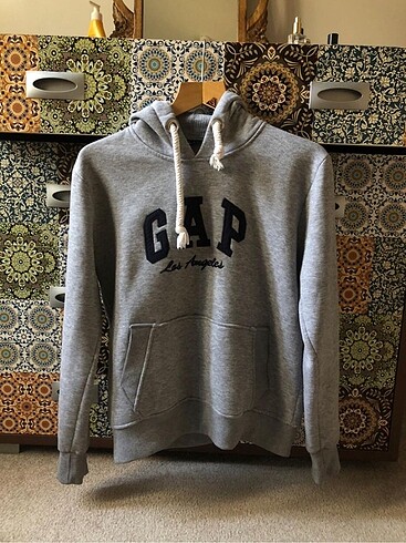 GAP Sweatshirt