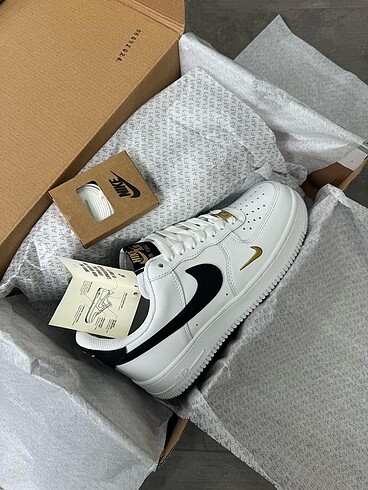 Nike AirForce 1