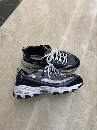 Skechers D?lites