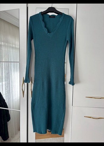 Turkuaz V Yakalı Süet Midi Elbise - Görsel 2