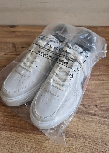 LC Waikiki beyaz ayakkabı - Görsel 8