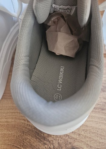 LC Waikiki beyaz ayakkabı - Görsel 6
