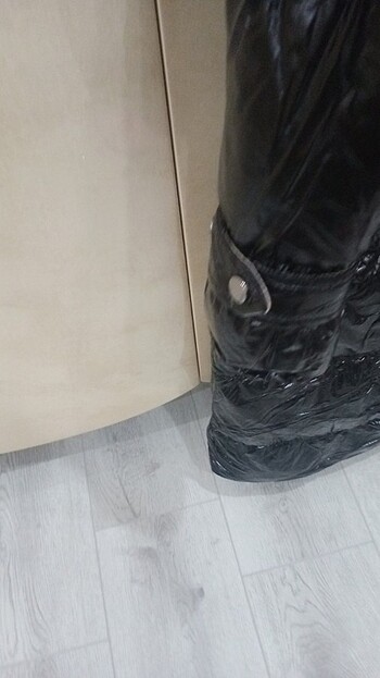 Zara Siyah şişme mont 