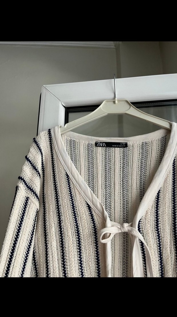 V Yaka Bağcıklı Çizgili Örgü Kadın Hırka - Görsel 2