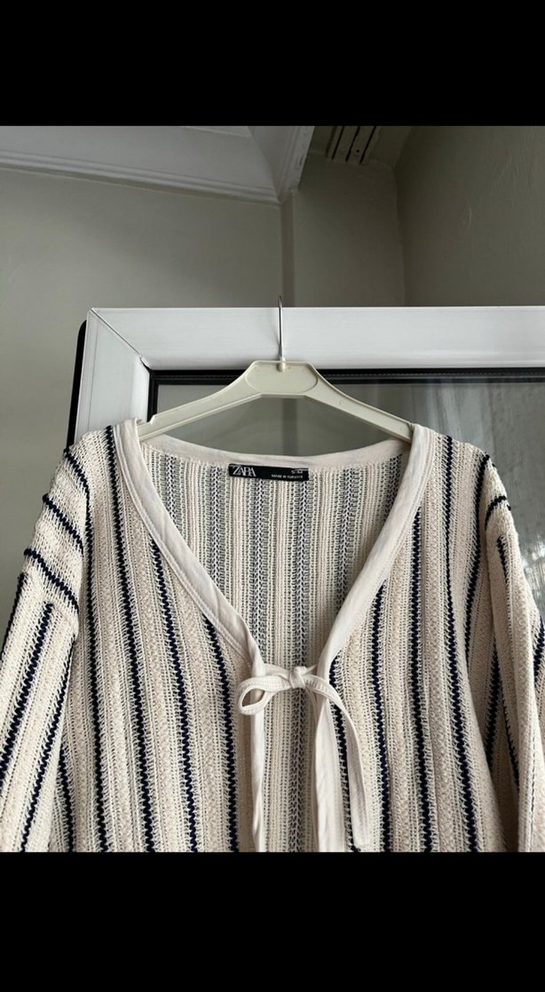 V Yaka Bağcıklı Çizgili Örgü Kadın Hırka - Görsel 3