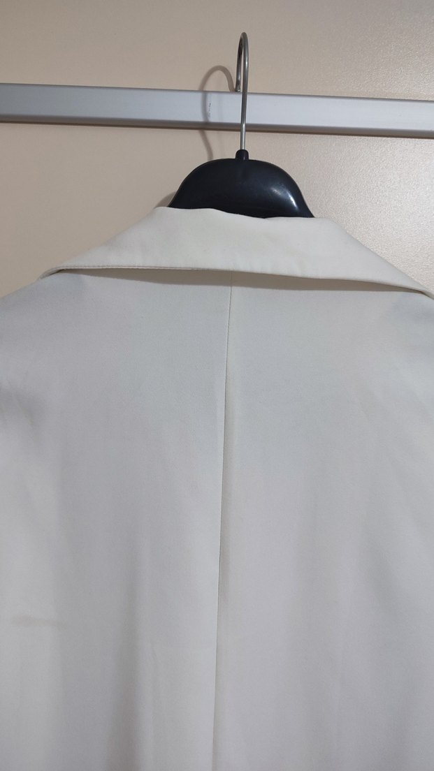 Düğmeli Beyaz Kadın Uzun Ceket - Görsel 5