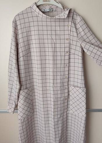 Düğmeli Uzun Kadın Bej Ekose Tunik - Görsel 3