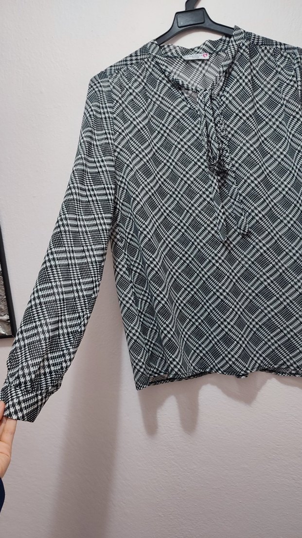 Gri Ekose Desenli Uzun Kollu Kadın Gömlek - Görsel 3