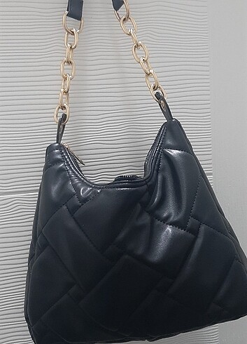 Siyah kol çanta 