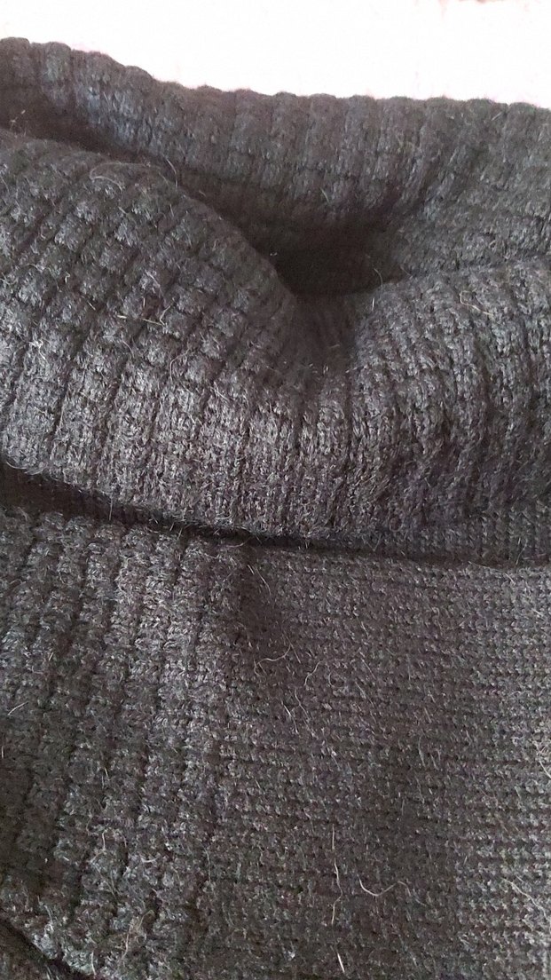 Siyah Boğazlı Triko Kadın Kazak - Görsel 2