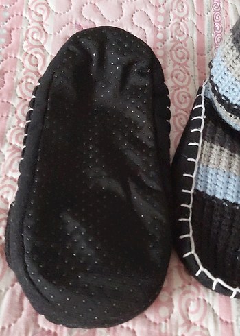 Gri Mavi Siyah Çizgili Tabanlıklı Ev Çorabı - Görsel 2