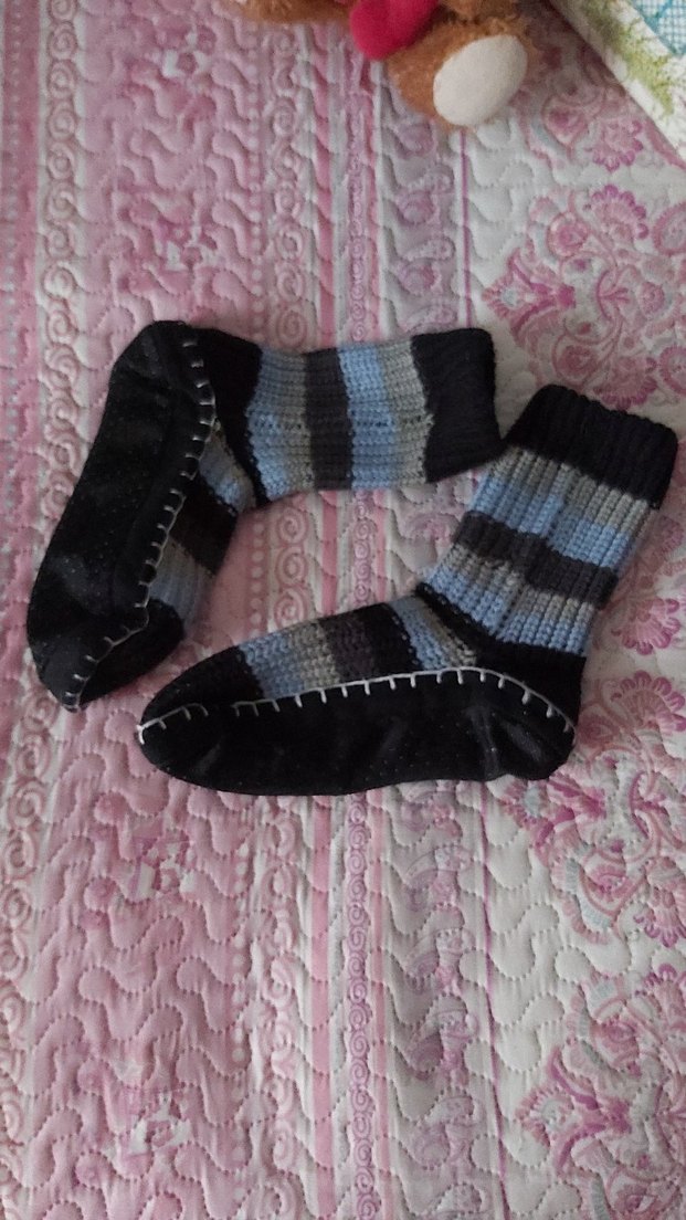 Gri Mavi Siyah Çizgili Tabanlıklı Ev Çorabı - Görsel 3