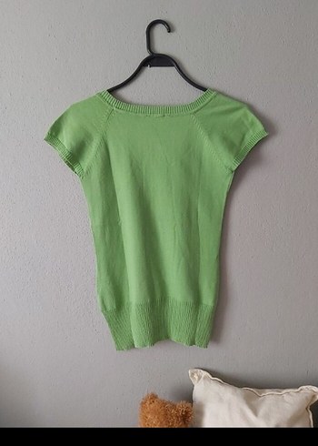 Yeşil Kolsuz Kadın Triko - Görsel 2